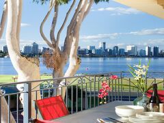 ザ ペニンシュラ リバーサイド サービスド アパートメンツ 写真