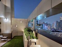 ダブルツリー バイ ヒルトン バンコク プルンチット 写真