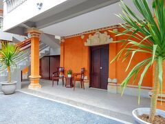 デウィ スリ ホテル 写真