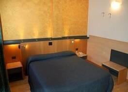 マルティーニ ホテル 写真