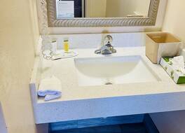 デイズ イン バイ ウィンダム フォート ウェイン 写真