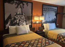 スーパー 8 バイ ウィンダム クリスタル レイク 写真