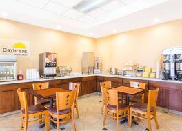 Days Hotel Oakland Airport-Coliseum