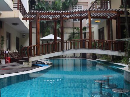 ロング ライフ リバーサイド ホテル 写真