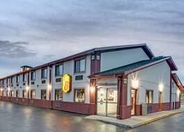 スーパー 8 バイ ウィンダム クリスタル レイク 写真