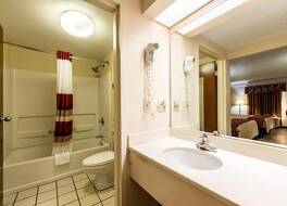 レッドルーフ イン & スイーツ クリントン、TN 写真