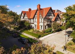 Frederick Stearns House historic inn