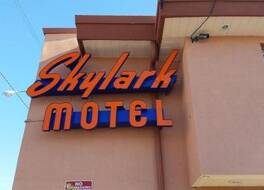 スカイラーク モーテル