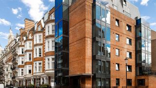 バジル ストリート アパートメンツ