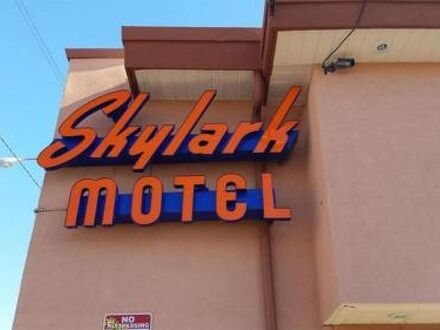 Skylark Motel 写真