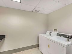 カントリー イン ＆ スイーツ バイ ラディソン エルク グローブ ビレッジ イタスカ シカゴ 写真