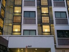 ワンブラパ グランド ホテル 写真