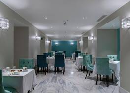 ホテル リアル 写真