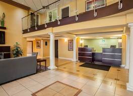 クオリティ イン アンド スイーツ セント チャールズ - ウェスト シカゴ 写真