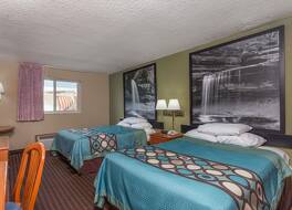 スーパー 8 バイ ウィンダム メンドタ I-39