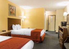 クオリティ イン & スイーツ ユニバーシティ 写真