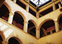 Cour des Loges Lyon, a Radisson Collection Hotel
