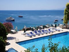 ララ オテル +12 オンリー アダルト 写真