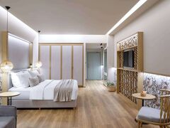 ゼウス エレバ ミラベロ ベイ 写真