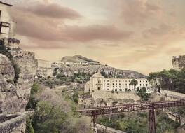 パラドール デ クエンカ 写真