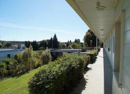 ザ オリジナルズ アクセス オテル オーリヤック 写真