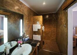 GUBAS DE HOEK meet eat sleep 写真