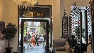 アドリアノ ブティック セルビア