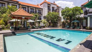 ラ ワロン ホテル