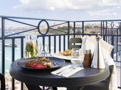 ザ ウォーターフロント ホテル 写真