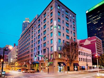 ホリデイ イン エクスプレス ＆ スイーツ アトランタ ダウンタウン 写真