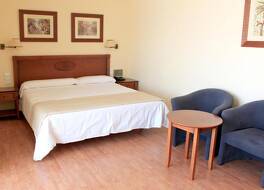 グラン セルバンテス バイ ブルー シー 写真