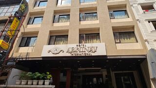 ホテル アビナブ インターナショナル