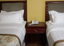 ブルー ネスト ホテル 写真