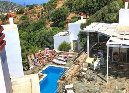 アクラダ モーツアナキス レジデンス 写真