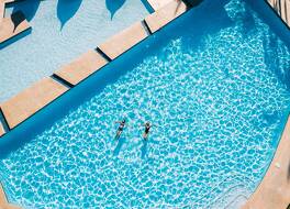 マンタレー ニンガルー ビーチ リゾート 写真