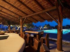 ブラック ローズ スイーツ 写真