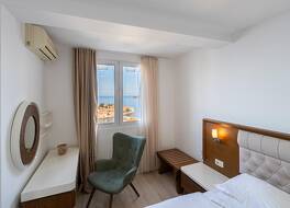 Hotel Adrovic 写真