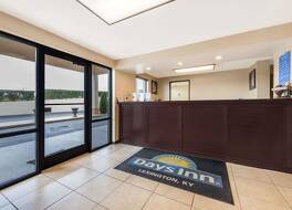 デイズ イン レキシントン SE/ハンバーグ 写真