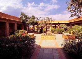 ホテル ラワル コット 写真