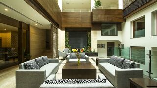 レジャー イン グランド カウティリヤ