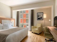 ダブルツリー バイ ヒルトン ミラノ 写真