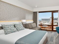 ソル トレモリノス - ドン パブロ 写真