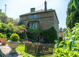 オールドフィールズ ハウス 写真