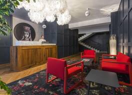 ショータ アット ルスタヴェリ ブティック ホテル 写真