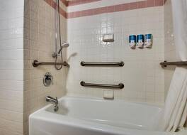 Drury Inn & Suites Evansville East 写真