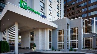 ホリデイ イン エクスプレス ウィンザー ウォーターフロント バイ IHG