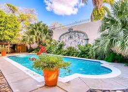 Hotel Los Robles 写真