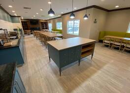 カントリー イン ＆ スイーツ バイ ラディソン シャンペーン ノース 写真