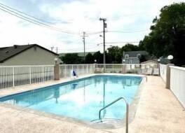 ロードウェイ イン グッドレットズビル サウス