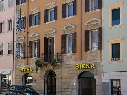 ホテル シエナ 写真